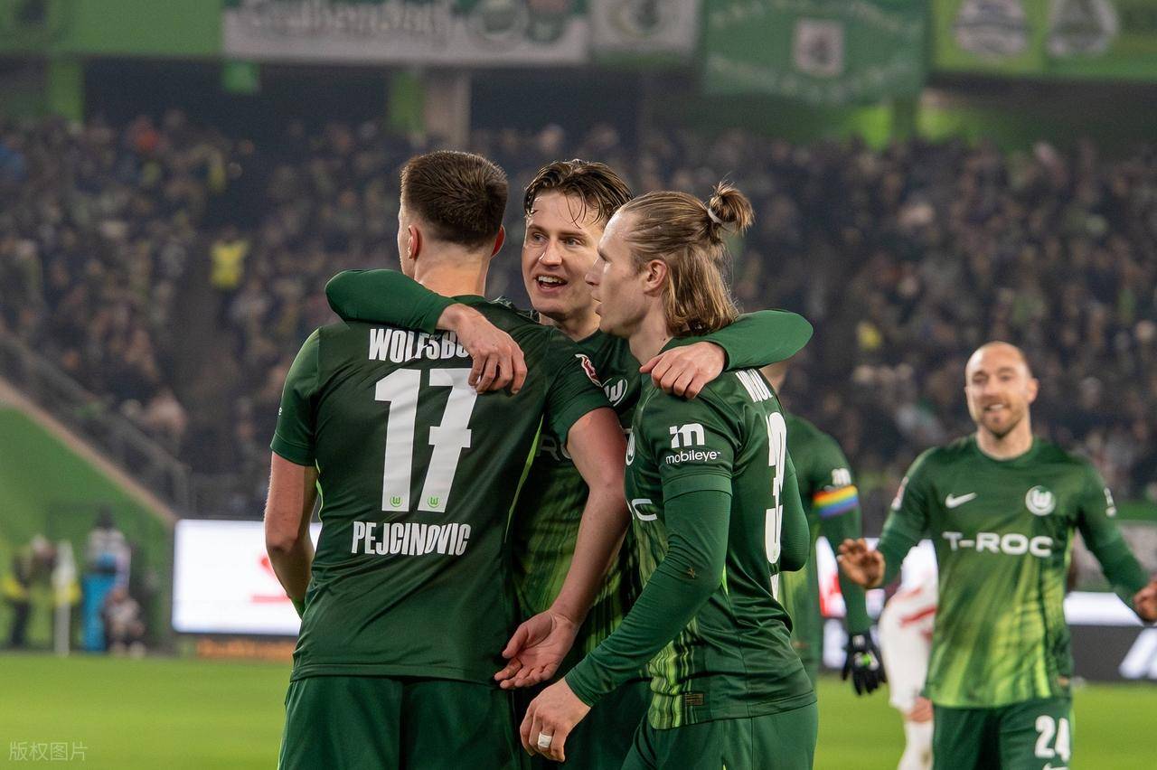 3-4,20岁德国新星无敌帽子戏法难救主,沃尔夫斯堡无缘德甲3连胜