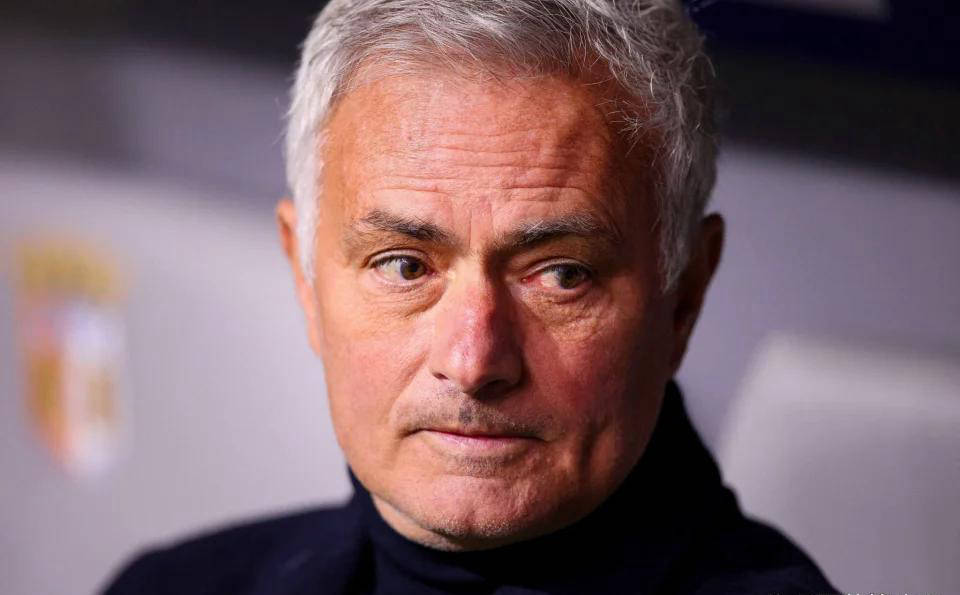 穆里尼奥率本菲卡葡超19场不败保持,豪门鏖战迎来魔鬼赛程考验